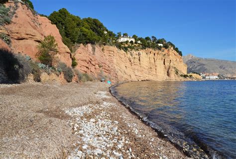 playa nudista en altea|Playa de la Solsida en Altea: